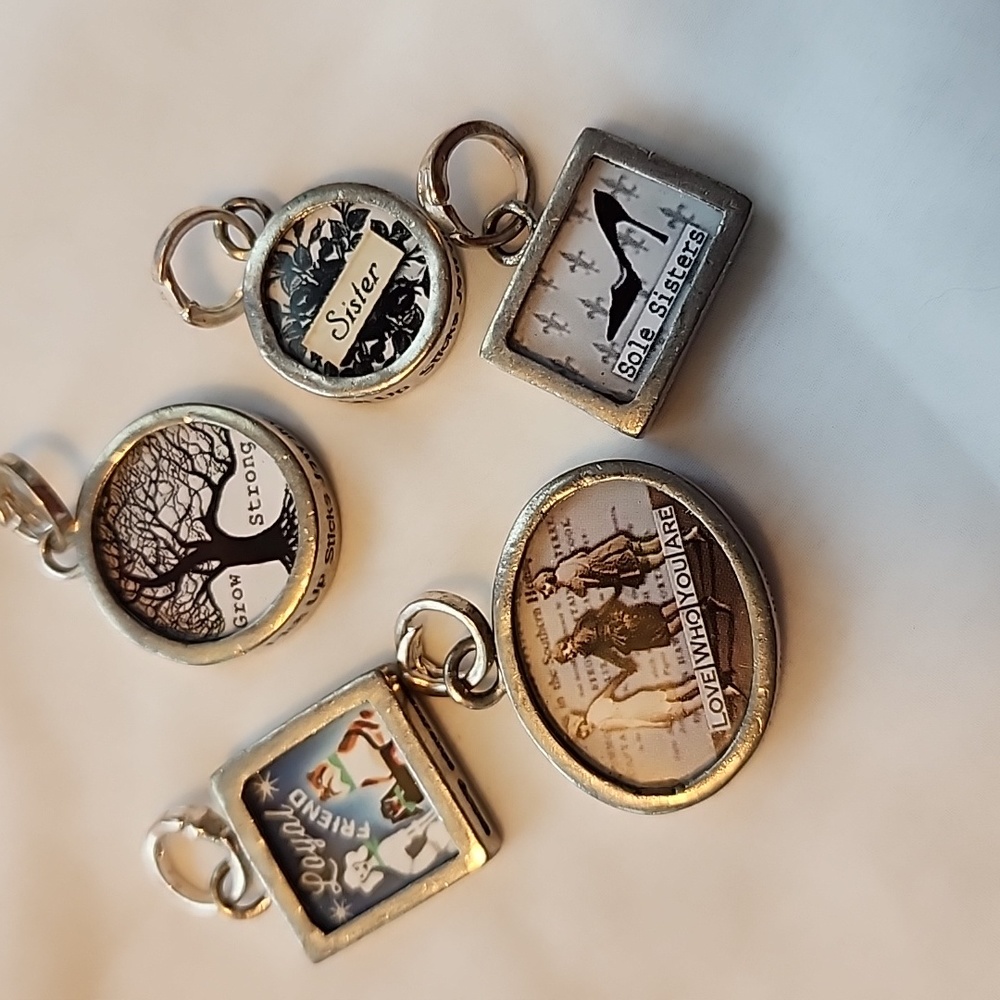 5 PICK UP STICKS JEWELRY CHARMS PRE-OWNED